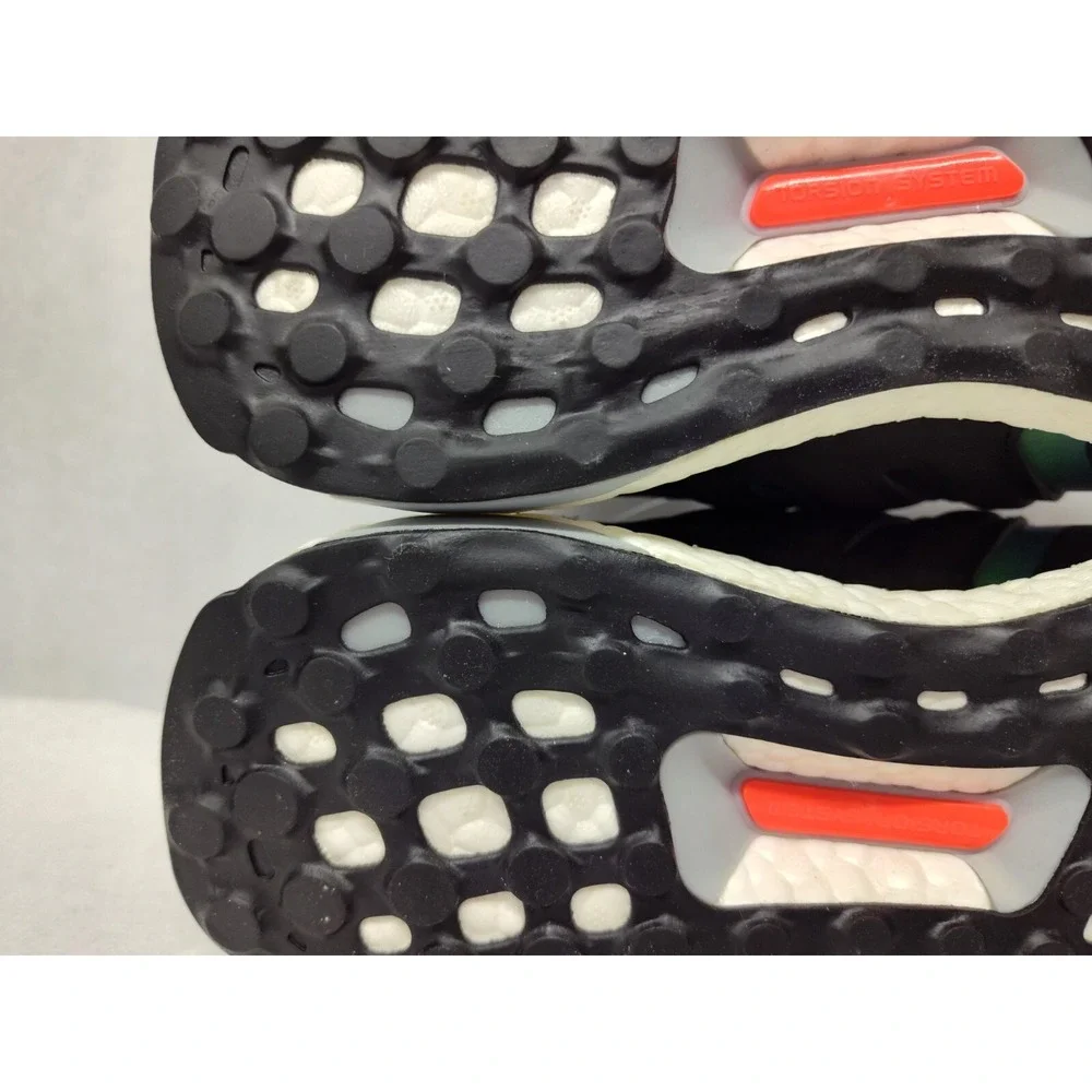 Adidas Women's Ultraboost DNA Running Shoes FV7015 Black Rainbow Sz 7‎